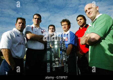 Von links - Alessandro Troncon (Italien), Martin Johnson (England), Gordon Bullock (Schottland), Fabian Galthie (Frankreich), Colin Jarvis (Wales) und Keith Wood (Irland) beim Start des RBS 6 Nations Tournament im Hyde Park. Stockfoto