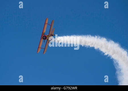 Boeing A75N1(PT17) 1941 Doppeldecker, Wings over Springbank, Springbank Airshow, Alberta, Kanada Stockfoto