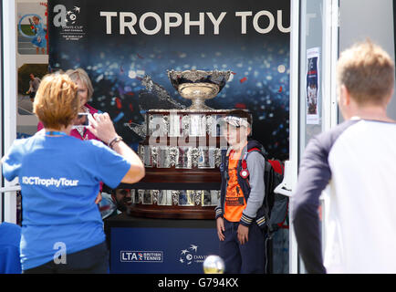 Eastbourne, Vereinigtes Königreich. 25. Juni 2016. Aegon International Eastbourne-Tennis-Turnier, Womens final. Der Davis Cup auf dem Display an Devonshire Park.k. Bildnachweis: Aktion Plus Sport/Alamy Live-Nachrichten Stockfoto