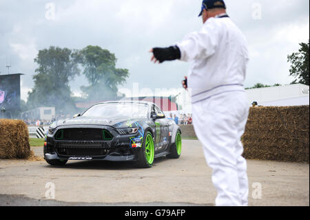 Goodwood, West Sussex, UK. 26. Juni 2016. Aktion aus dem Goodwood Festival of Speed. Bildnachweis: Kevin Bennett/Alamy Live-Nachrichten Stockfoto