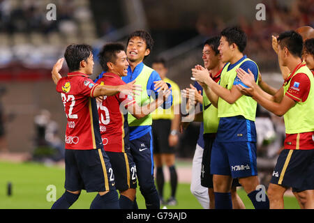 Kashima Antlers team Gruppe Line-up, 25. Juni 2016 - Fußball /Soccer: 2016 J1-League-Spiel zwischen Kashima Antlers 2-0 Avispa Fukuoka im Kashima Soccer Stadium in Ibaraki, Japan.  (Foto von Yohei Osada/AFLO SPORT) Stockfoto