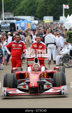 Ferrari F1 Team mit Auto auf Goodwood Festival of Speed Stockfoto