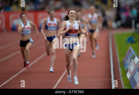 Alexander-Stadion, Birmingham, UK. 26. Juni 2016. Britische Meisterschaften. Laura Muir kreuzt die Linie um die 1500 m zu gewinnen. © Aktion Plus Sport/Alamy Live-Nachrichten Stockfoto