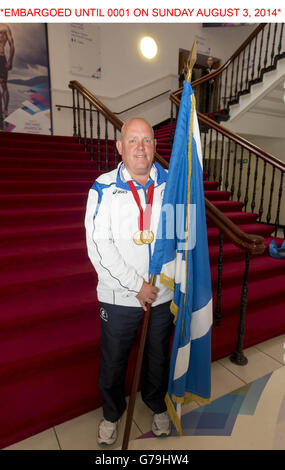 Schottlands Flaggenträger für die Abschlusszeremonie Alex Marshall während der Fotozelle im Scotland House, Glasgow. Stockfoto