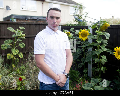 Davey Graham in seinem Haus in Clifton, Nottingham. Der ehemalige Soldat war auf seiner zweiten Afghanistan-Tournee mit dem 1. Bataillon, dem Worcestershire und Sherwood Regiment (1WFR), als er von den Taliban während einer Routinepatrouille erschossen wurde. Stockfoto