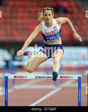 Das britische Eilidh-Kind in Aktion im Halbfinale der 400-m-Hürden der Frauen am dritten Tag der Leichtathletik-Europameisterschaften 2014 im Letzigrund-Stadion in Zürich. Stockfoto