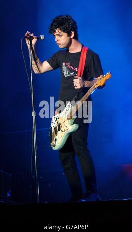 Carling Weekend 2004. Billie Joe Armstrong von Green Day beim Carling Weekend: Reading Festival in Reading. Stockfoto