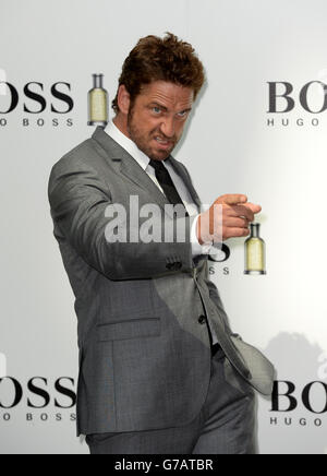 Gerard Butler während einer Auftaktveranstaltung für Boss in Flaschen im Westfield Shopping Centre, Shepherds Bush, London. Stockfoto