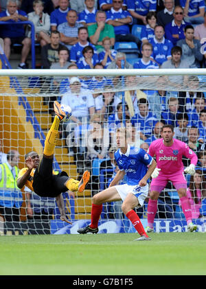 Fußball - Himmel Bet League Two - Portsmouth gegen Cambridge United - Fratton Park Stockfoto