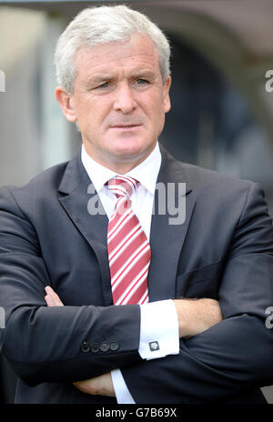 Fußball - Barclays Premier League - Hull City / Stoke City - KC Stadium. Mark Hughes, Stoke City Manager Stockfoto
