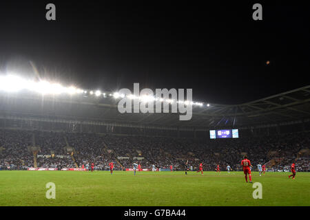 Allgemeine Ansicht der Aktion zwischen Coventry City und Gillingham In der Nacht der Rückkehr in die Ricoh Arena Stockfoto