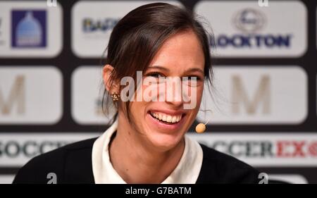 Katrien Meire, CEO von Charlton Athletic, spricht am zweiten Tag der Soccerex Convention im Manchester Central Convention Complex in Manchester. Stockfoto