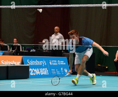 Sport - Sainsbury's 2014 School Games - Tag drei - Manchester. Der schottische Alex Dunn in Aktion im Badminton bei den Sainsbury's School Games 2014, Armitage Site, Manchester. Stockfoto