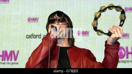 Ian Brown tritt bei HMV Stockfoto