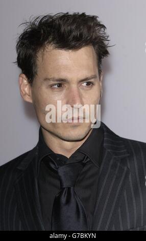 DER US-Schauspieler Johnny Depp kommt zur Premiere seines neuesten Films Finding Neverland während des 61. Filmfestivals in Venedig im Lido in Venedig. Stockfoto