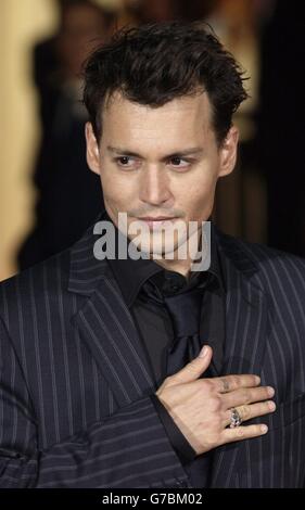 DER US-Schauspieler Johnny Depp kommt zur Premiere seines neuesten Films Finding Neverland während des 61. Filmfestivals in Venedig im Lido in Venedig. Stockfoto