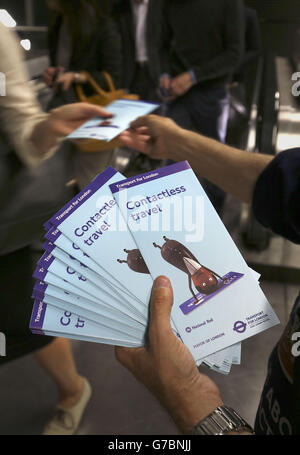 Kontaktloses Bezahlen am Oyster Dienstleistungen eingeführt Stockfoto