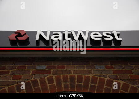 Ein Logo der National Westminster Bank (NatWest) in Beaconsfield, Buckinghamshire. Stockfoto