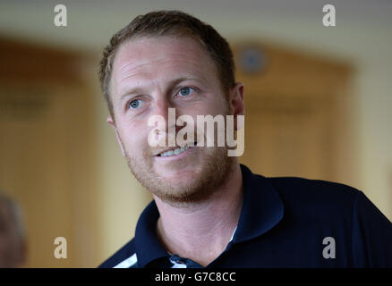 Cricket - LV= County Championship - Division One - Yorkshire / Somerset - Headingley. Andrew Gale, Kapitän des Yorkshire Cricket Club, lächelt während einer Frage- und Antwortsitzung mit Fans im Headingley, Leeds. Stockfoto