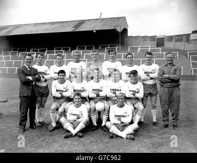 Fußball - Liga Division Four - Millwall FC Photocall - 1965 - die Höhle Stockfoto