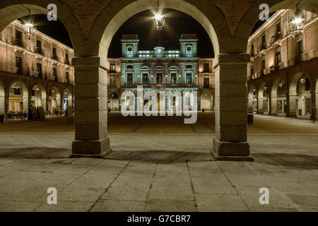 Plaza del Mercado Chico und Stadtrat, Ávila, Kastilien und León, Spanien Stockfoto