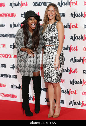 Alexandra Burke (links) und Amanda Byram kommen zur Cosmopolitan FashFest Modenschau und Party im Battersea Evolution in London. Stockfoto