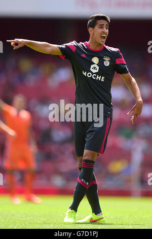 Fußball - 2014 Emirates Cup - SL Benfica V Valencia CF - Emirates Stadium Stockfoto