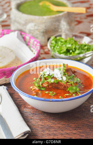 Original mexikanischer Rindergulasch, Jalico Stil birria Stockfoto