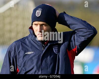 Der englische Kapitän David Beckham während der Trainingseinheit des englischen Kaders auf dem Trainingsgelände von Manchester United vor den Spielen gegen Wales, Samstag und Aserbaidschan. Stockfoto