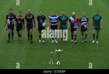 Spieler von Englands Vertretern in diesem Jahr Champions Cup und Challenge Cup (links-rechts) London Welsh Matt Coker, Wesps' Chris Bell, Saracens' Alistair Hargreaves, Northampton Saints' George North, Bath Rugby's Stuart Hooper, Leicester Tigers' Ed Slater, Harlequins' Joe Marler, Sale Sharks' Dan Braid und George Skivington aus London während des European Rugby Launch in Twickenham, London. Stockfoto