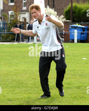 Prince Harry, Patron des England Rugby's All Schools Program, nimmt an einer Lehrerausbildung und einem Rugby Festival im Eccles Rugby Club in Eccles Greater Manchester Teil. Stockfoto