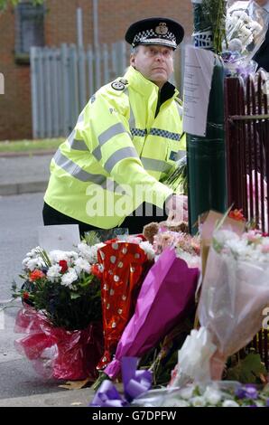Steve Green, Chief Constable der Nottinghamshire Polizei, am Ort der Erschießung des 14-jährigen Danielle Beccan. Danielle wurde erschossen, als sie am Freitagabend mit Freunden von der Gans-Messe der Stadt spazierte. Stockfoto