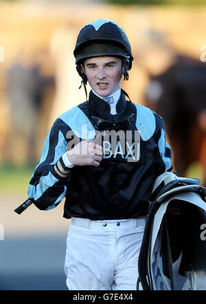 Pferderennen - Leicester Racecourse. Jockey Marc Monaghan auf der Leicester Racecourse, Leicester. Stockfoto