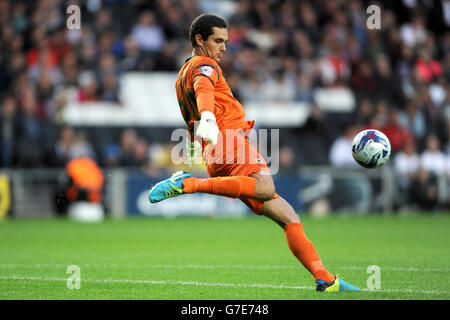 Fußball - Capital One Cup - erste Runde - MK Dons V AFC Wimbledon - Stadion: MK Stockfoto