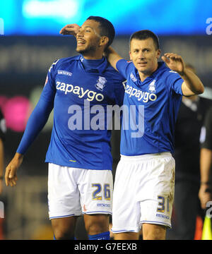 Die Birmingham City's David Davis (links) und Paul Caddis feiern nach dem letzten Pfiff gegen Watford. Stockfoto