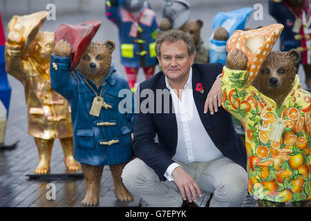 Schauspieler Hugh Bonneville nimmt an der Lancierung des Paddington Trail in London Teil. Stockfoto