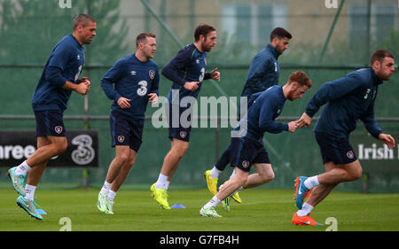 Jon Walters, Aiden McGeady, Richard Keogh, Shane Long, Stephen Quinn und Darron Gibson während einer Trainingseinheit im Gannon Park, Malahide. Stockfoto