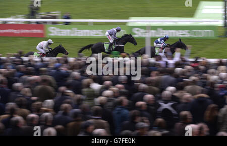 Horse Racing - Open - Tag drei - Cheltenham Racecourse Stockfoto