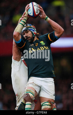 Victor Matfield aus Südafrika während der QBE International in Twickenham, London. Stockfoto