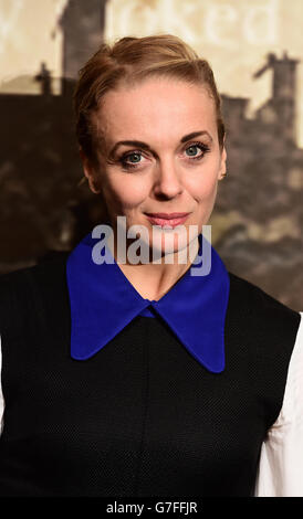 Specsavers Crime Thriller Awards - London. Amanda Abbington nimmt an den Specsavers Crime Thriller Awards 2014 im Grosvenor House Hotel, London, Teil. Stockfoto