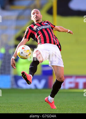 Fußball - Sky Bet Championship - Watford / Brighton & Hove Albion - Vicarage Road. Bruno Saltor von Brighton und Hove Albion Stockfoto