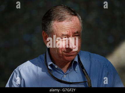 Motorsport - Formel-1-Weltmeisterschaft - 2014 Abu Dhabi Grand Prix - Qualifikation - Yas Marina Circuit. Jean Todt auf dem Yas Marina Circuit, Abu Dhabi. Stockfoto