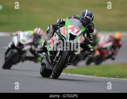 Motorsport - 2014 MCE Versicherung British Superbike Championship - Runde 5 - Marken Hatch. Richard Cooper, Kawasaki - Anvil Hire TAG Racing Stockfoto
