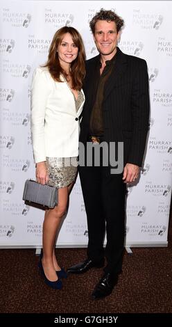 Beverley Turner und James Cracknell beim Odd Ball Charity Ball zugunsten des Murray Parish Trust im Royal Garden Hotel in London. Stockfoto