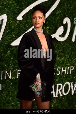 Rihanna bei der Ankunft für die British Fashion Awards 2014 im London Coliseum, St. Martin Stockfoto