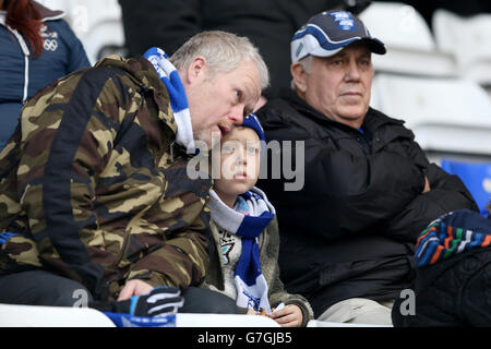 Fußball - Sky Bet Championship - Birmingham City / Nottingham Forest - St. Andrews. Birmingham City Fans im Stand vor dem Spiel in St. Andrews Stockfoto