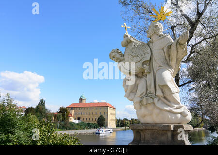 Schloss Poděbrady am Fluss Labe (Elbe), Poděbrady (Brünn), Tschechische Republik, Stredocesky, Mittelböhmen, Mittelböhmen, Stockfoto