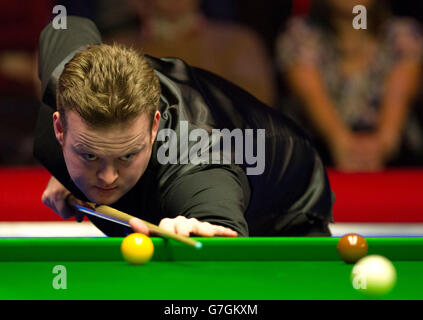 Shaun Murphy im Einsatz gegen Marco Fu während der Coral UK Championship 2014 im Barbican Center, York. Stockfoto