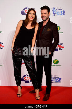 Lisa Snowdon und Dave Berry besuchen den Capital Jingle Bell Ball 2014 in der O2 Arena, London. DRÜCKEN Sie VERBANDSFOTO. Bilddatum: Sonntag, 7. Dezember 2014. Bildnachweis sollte lauten: Ian West/PA Wire Stockfoto