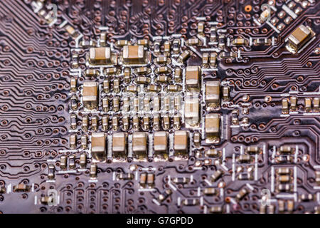 Elektronische Sammlung - Fragment eines Computers PCB mit SMD Bauteilen Stockfoto